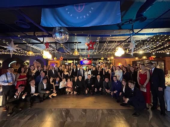 Японд сургууль төгсөгчдийн Жугамо нийгэмлэг шинэ жилийн баяраа тэмдэглэлээ.